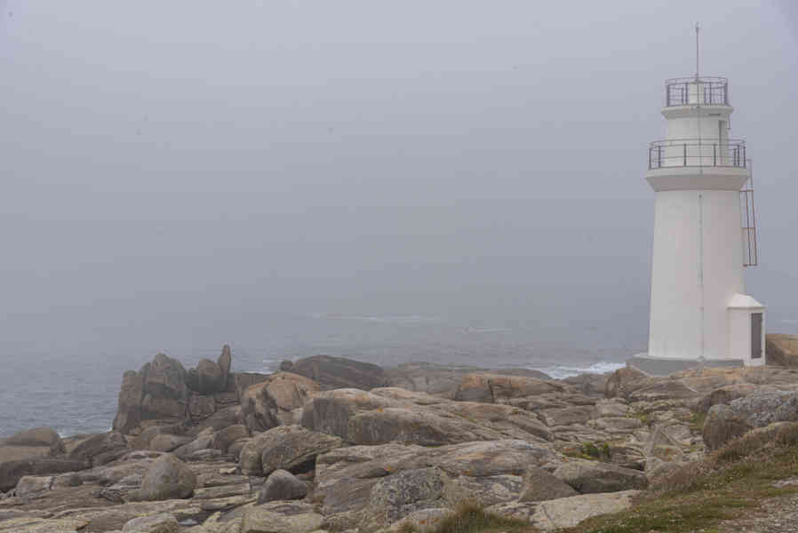 A Coruña 073 - Muxia - cabo Punta da Barca - faro Punta da Barca.jpg